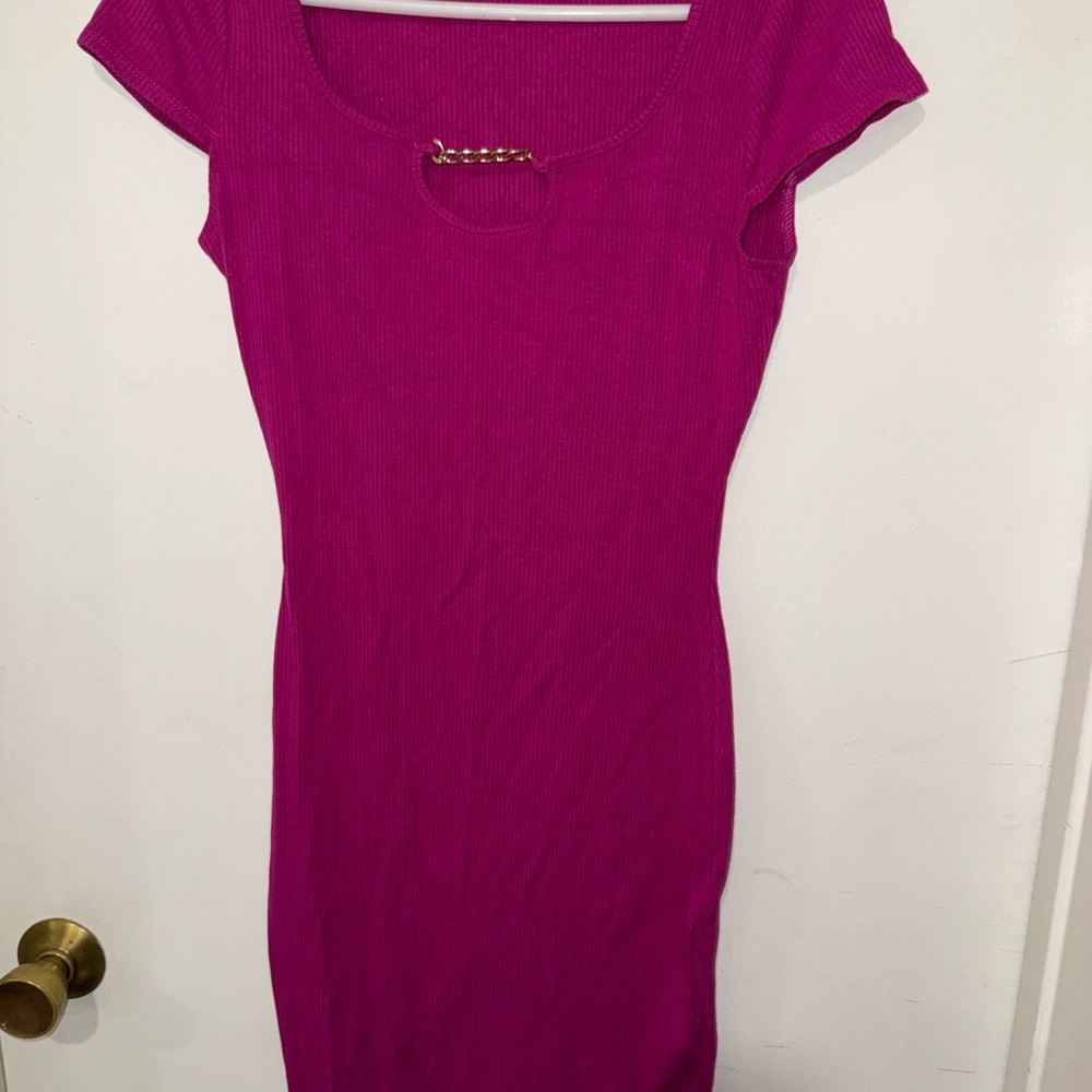 Guess Fuchsia Cap Sleeve Mini Dress